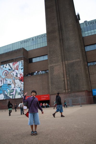 Young Kwon outside Tate Modern