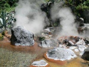 Clear steaming Jigoku