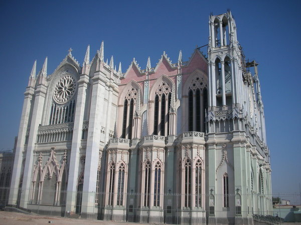church in Leon's centro
