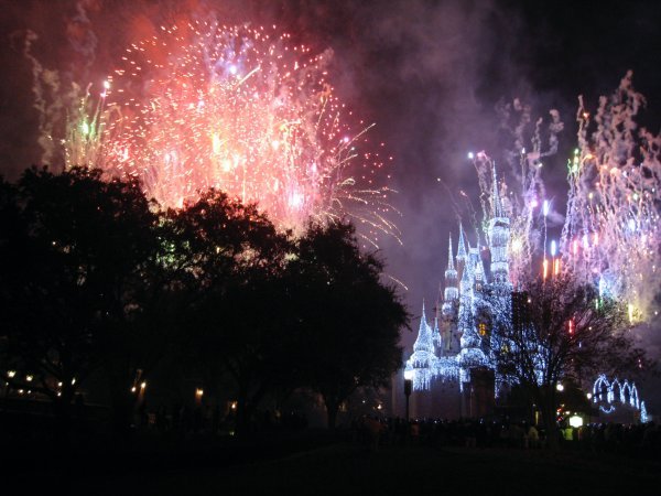 new years eve fireworks in magic kingdom
