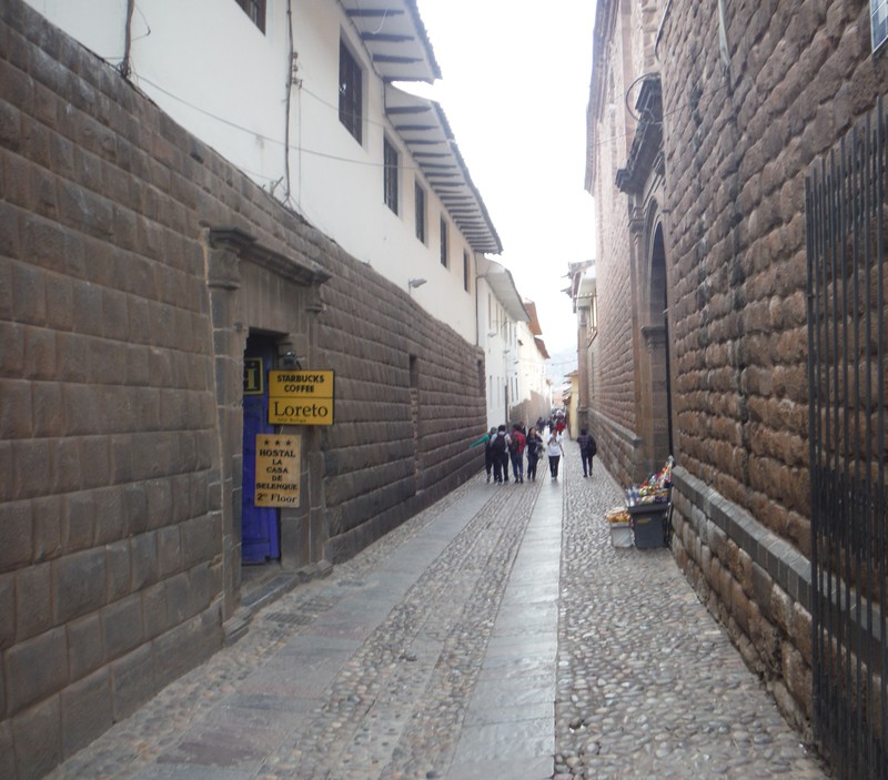 Calle Loreto, just off the Plaza de Armas