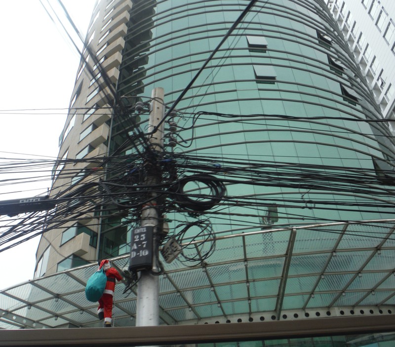 Santa amongst the cables
