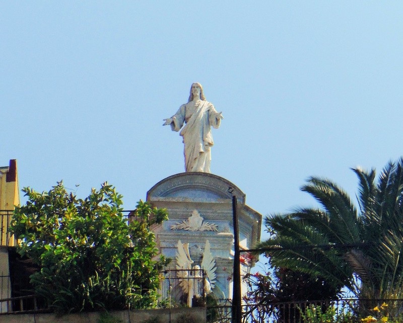 Cristo above Valparaiso