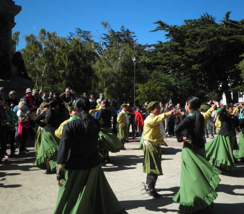 5 Folk dancers, Punta Arenas