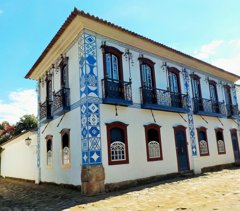 Portuguese colonial architecture