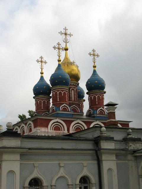 1 of 800 churches in Moscow