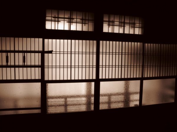 Tatami room window