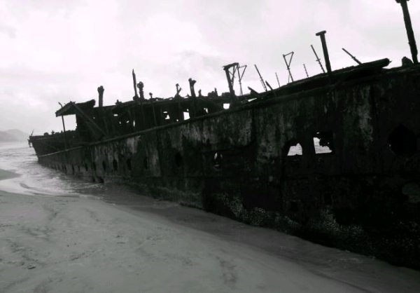 The wreck of S.S. Maheno.