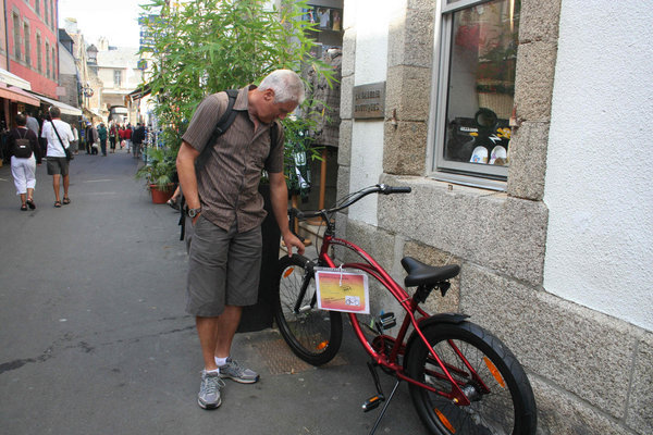 Martin checks out the local bike in Concarneau