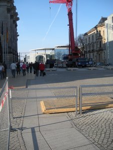 Showing location of Berlin Wall