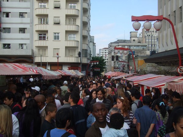 Liberdade - Sunday Asian market