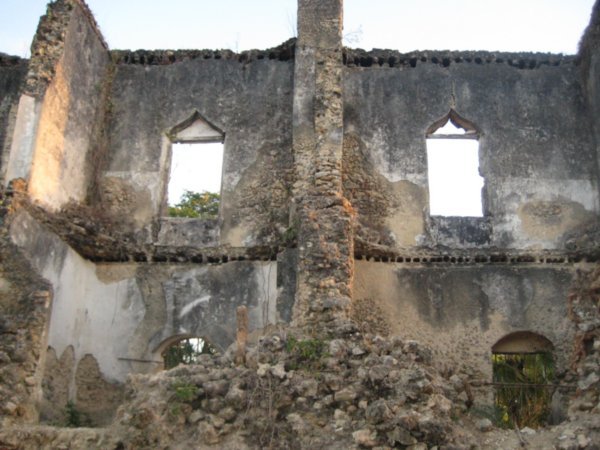 ruins on Chole