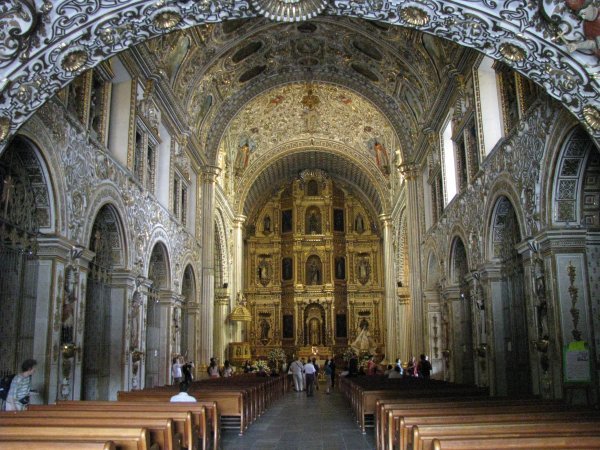 Inside Santo Dominago Church