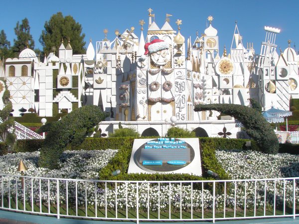 It's a Small World -- spectacular holiday overlay