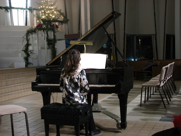 Signe at the Steinway