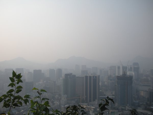 Hazy day over central Seoul