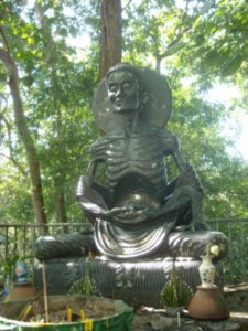 Wat Umong -  Starving Buddha
