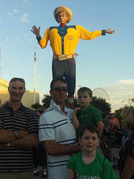 Big Tex and the boys