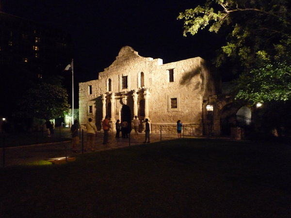 Alamoa at night