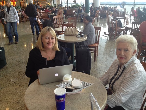 Coffee and blogging at Seatlle Airport