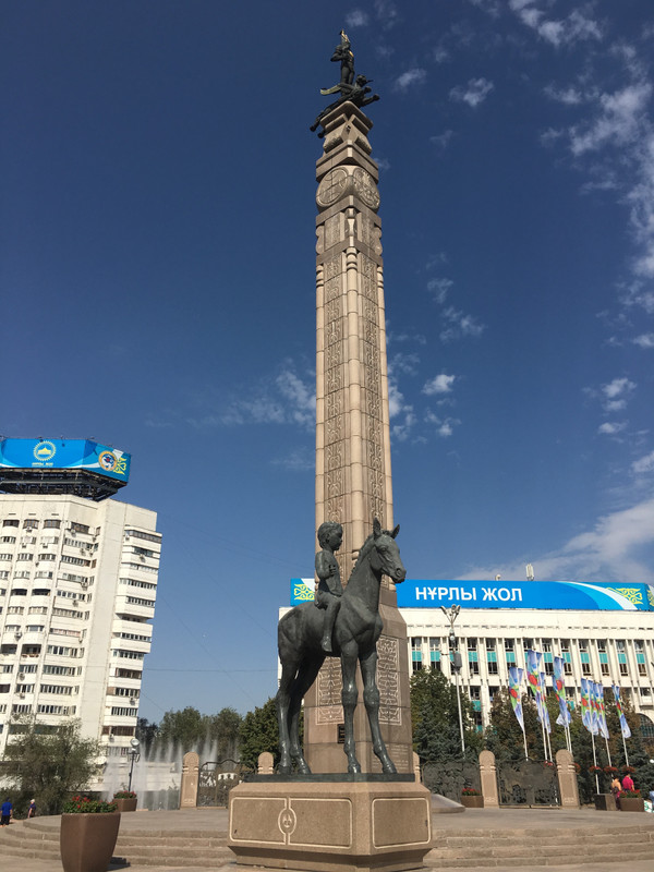 Golden Man monument, Republic Square