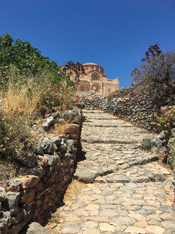 The trail up to Agia Sophia