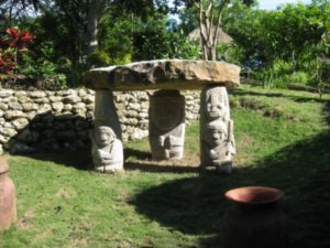 Sculptures at pre-Colombian park