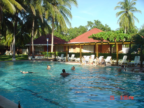 Pool at Pacific Paradise