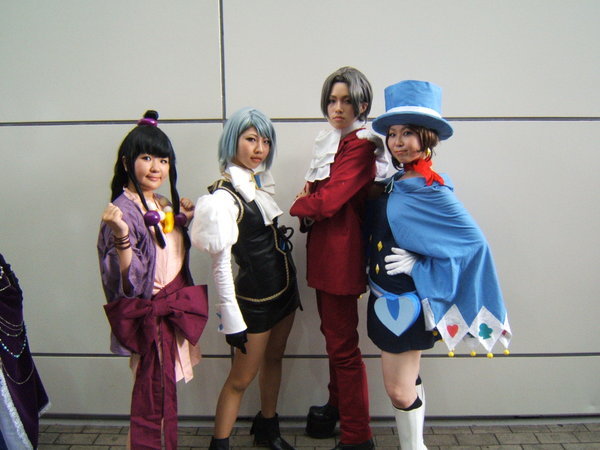 Phoenix Wright Cosplay Photo