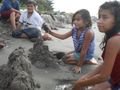 Honduran children dont get sand castles