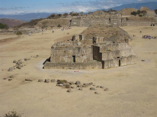 Monte Alban central structure