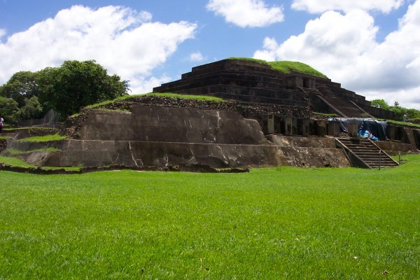 Tazumal - Pyramid