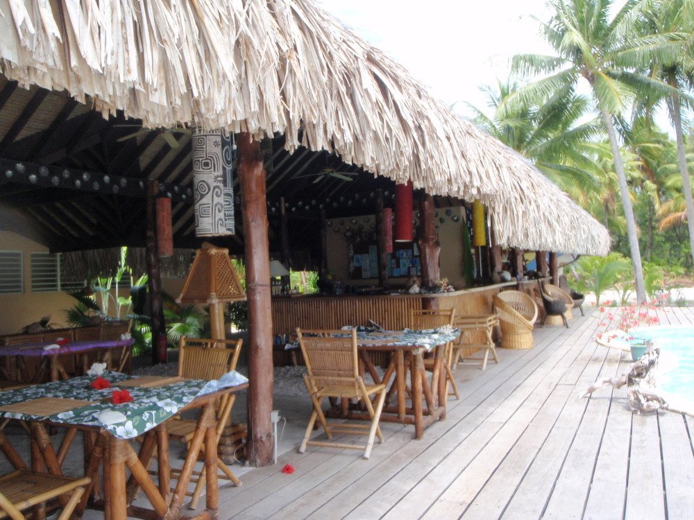 The bar and restaurant at Eden Beach