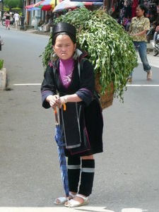 Happy Hmong girl! 