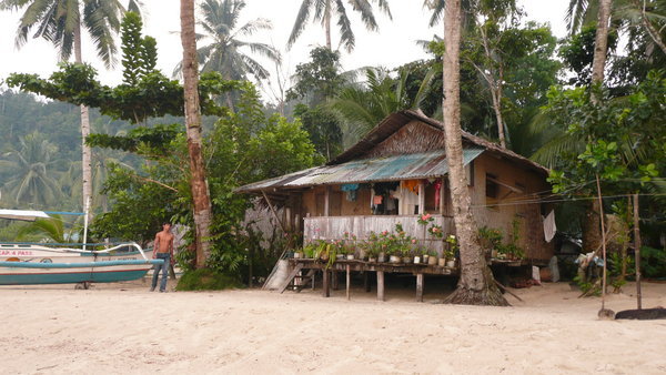 Living on the beach, Palawan-style