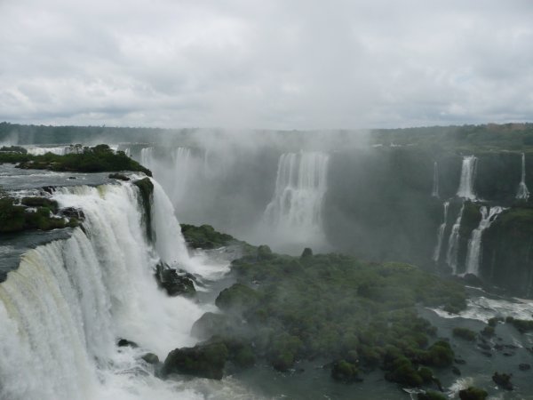 Brazilian side of the falls 