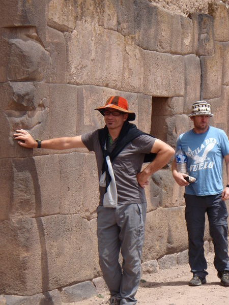 Inca stonework, Huw, D and his new hat