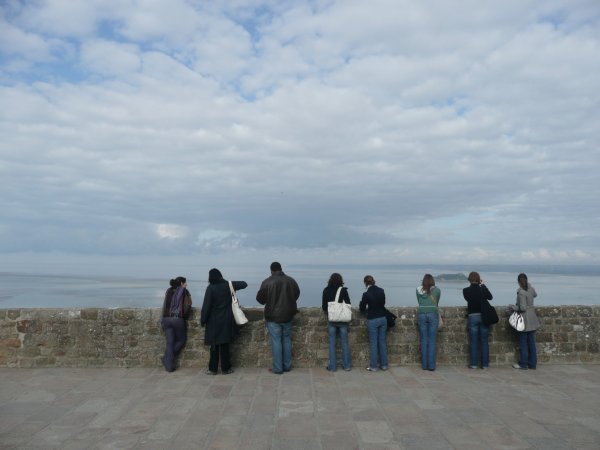 Tourists in a row