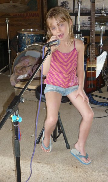 Beth on vocals