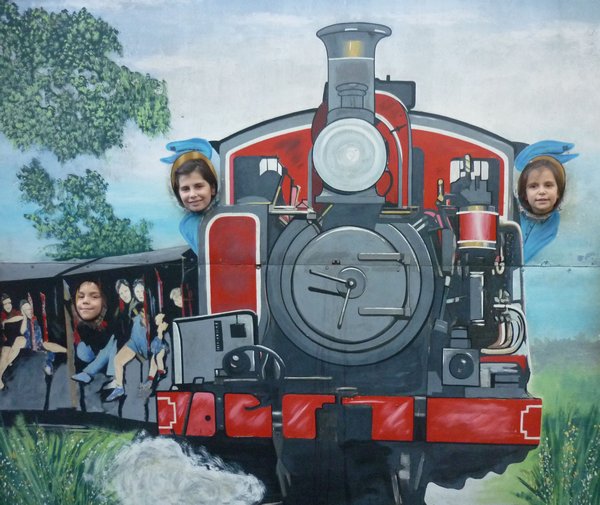 Faces in a train