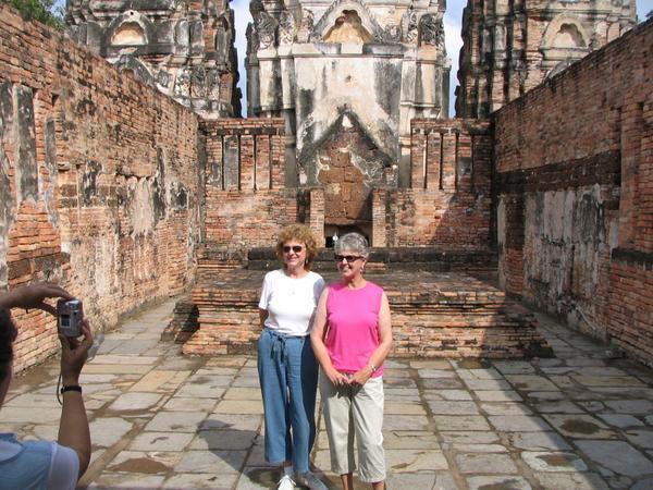 Joanie and Susan at Wat Si Sawai 