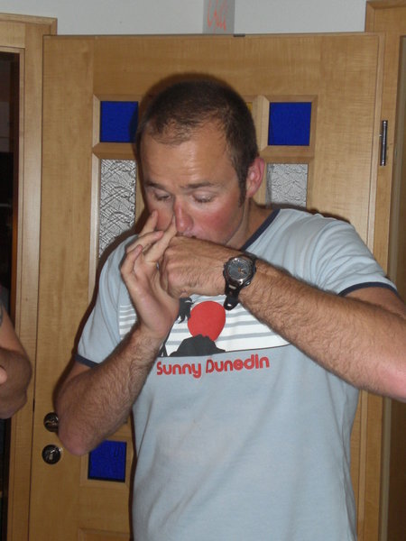 The art of snorting tabacco...not how to do it!