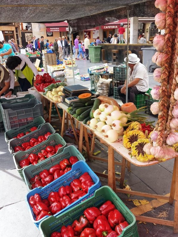 Market Day, Leon