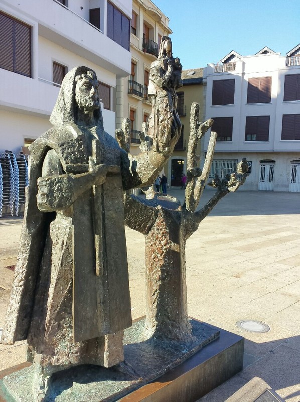 Statue in Plaza Mayor