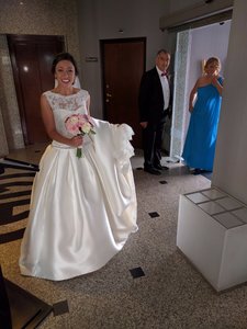 Our beautiful bride with a smile that brightened our day