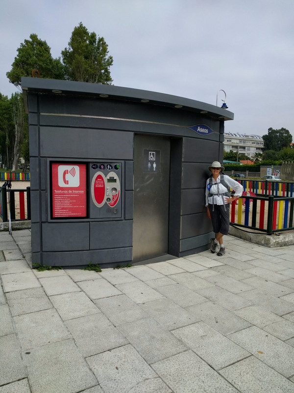 The coin operated European public Loo.