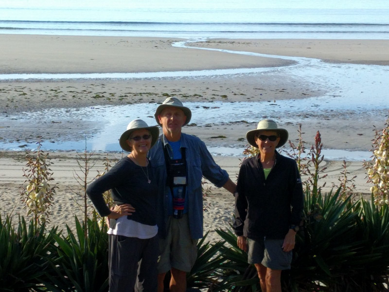 After coffee a group photo near the beach - tide is out
