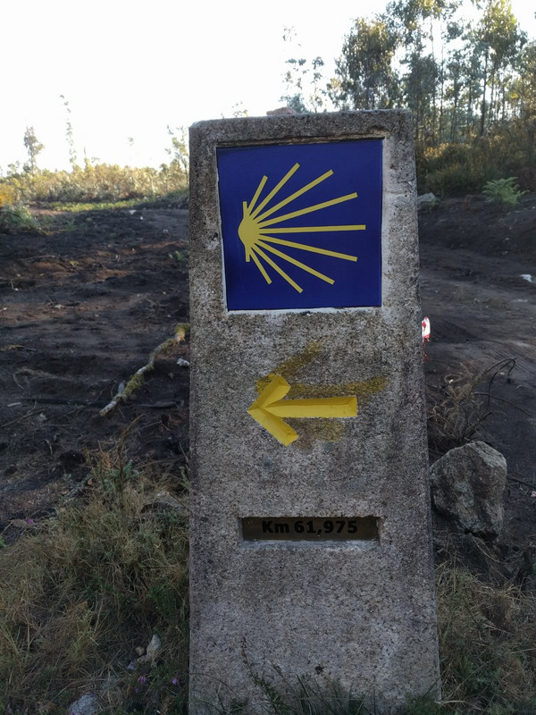 62 kilometers to Finisterre mile marker 
