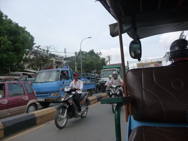 Oncoming traffic - either side is fine in Phnom Penh! 