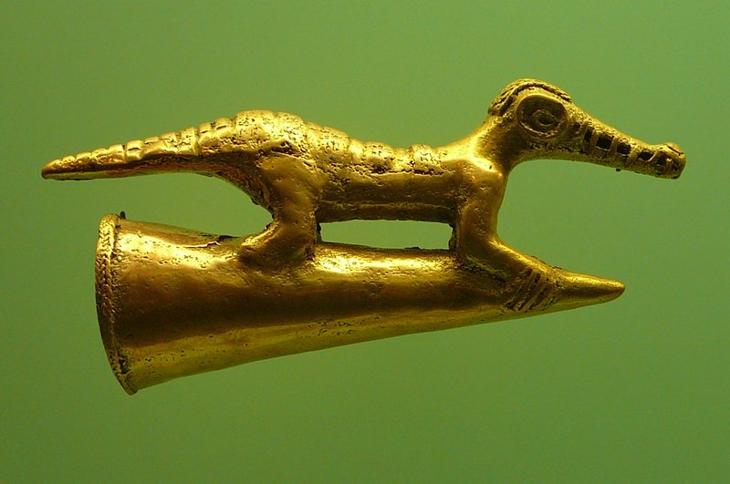 Gouden knop van een staf in de vorm van een alligator van Sucre 120 a 40 voor Chr.